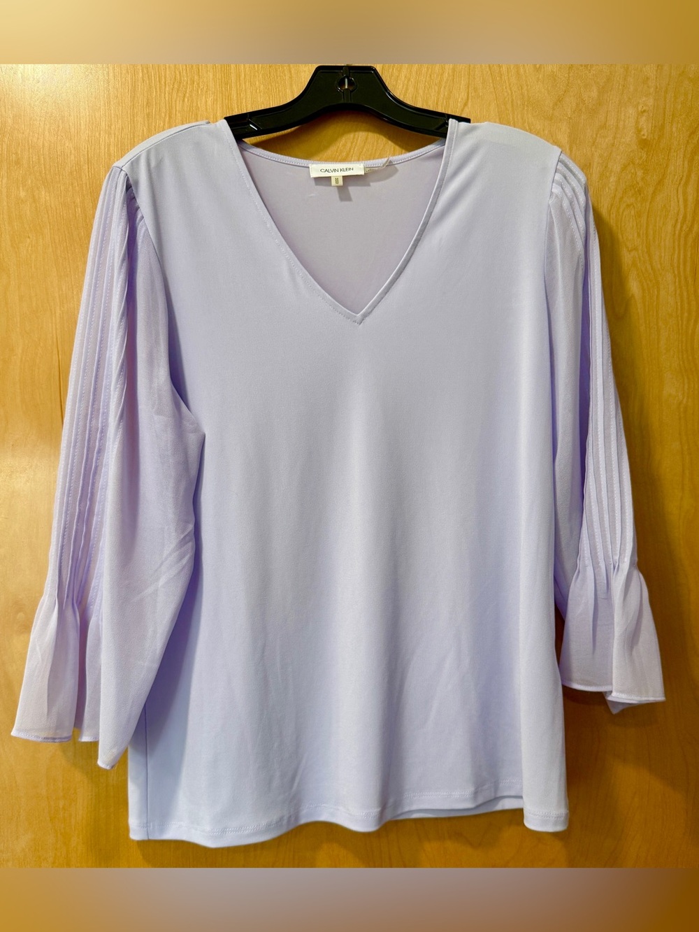 Calvin Klein Light Lavender V-Neck Pleated Sleeve Top